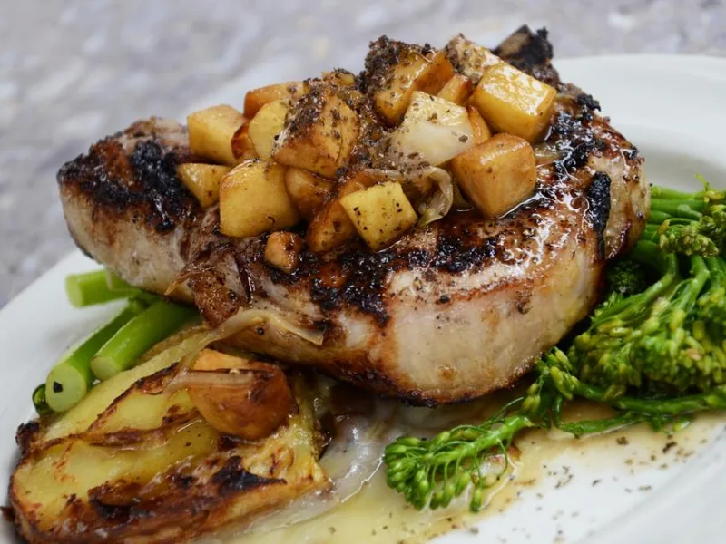 Marinierte Nackensteaks −20 % – Grillsaison